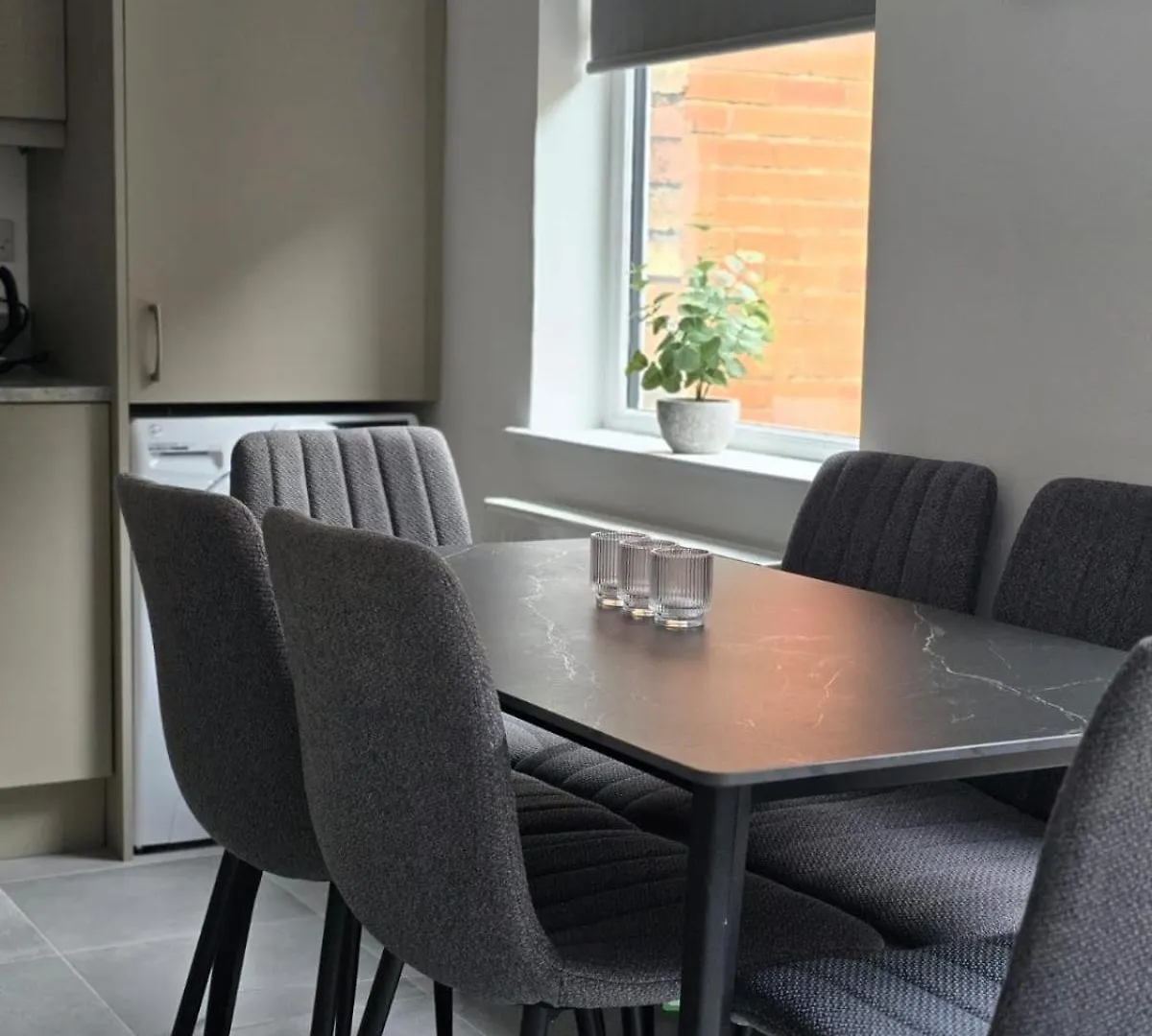 Ferienhaus Perfect Home From Home, Heart Of Belfast Sleeps 6