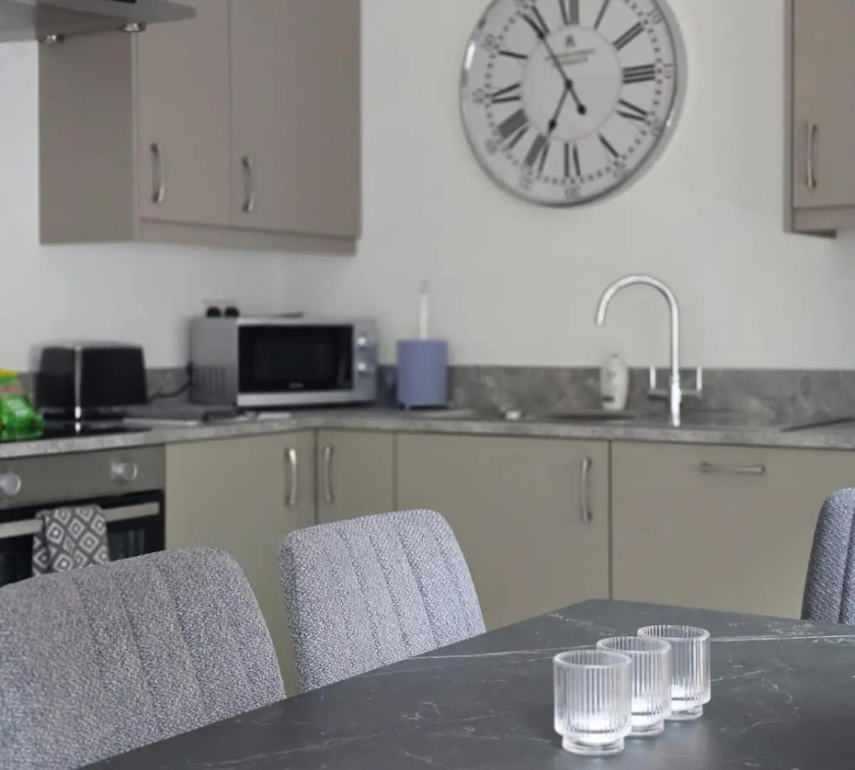 Perfect Home From Home, Heart Of Belfast Sleeps 6