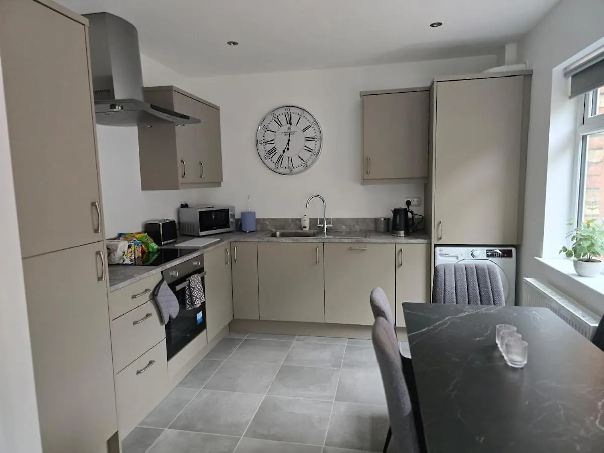 بيت للعطل Perfect Home From Home, Heart Of Belfast Sleeps 6