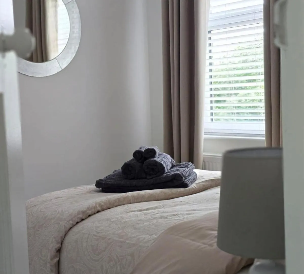 Perfect Home From Home, Heart Of Belfast Sleeps 6 بيت للعطل